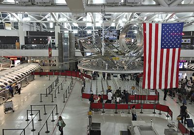 https://static.digitaltravelcdn.com/uploads/390/promo/JFK aeroporto.jpg